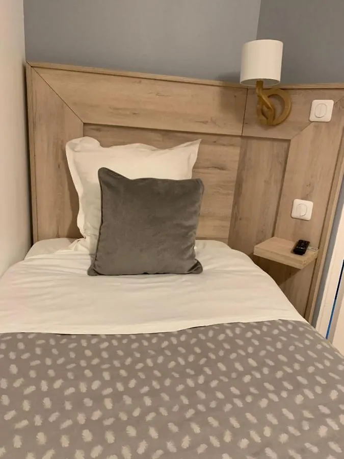 Hotel Menil Bon Temps Paris