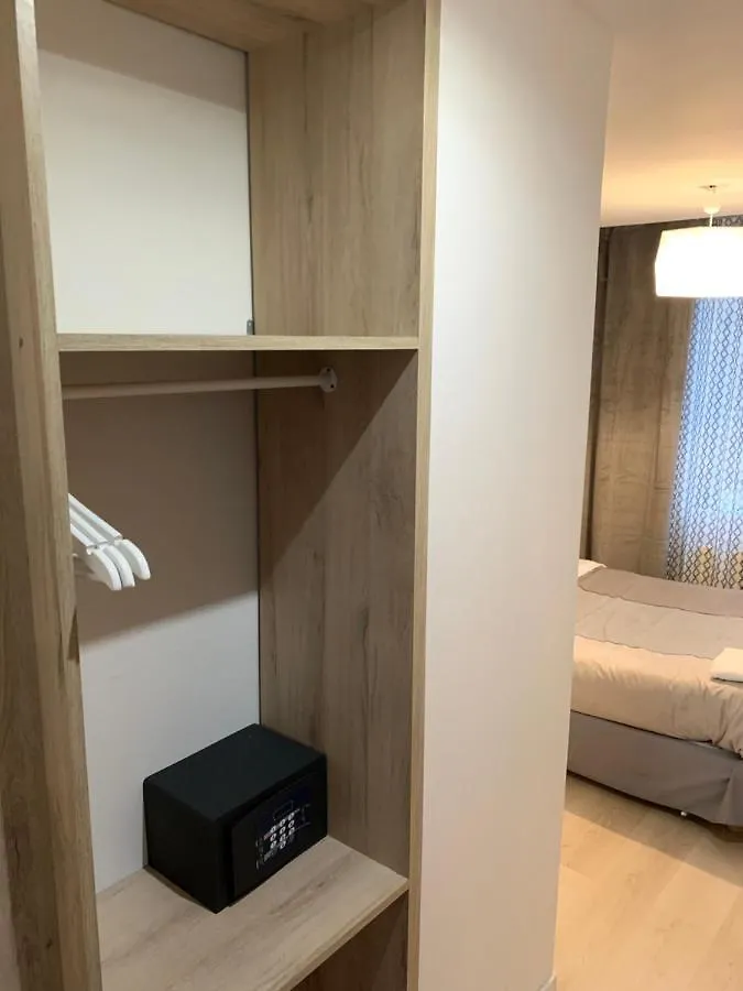 Ménil Bon Temps Szálloda 3*